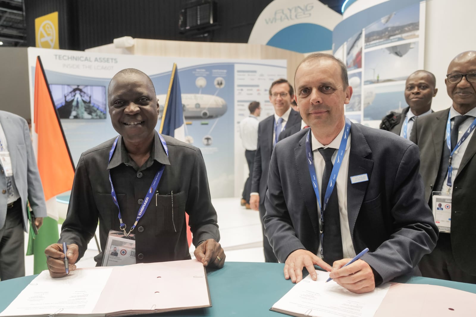 La mairie de Bouaké et Flying Whales signent un avenant pour le transport de fret par dirigeables