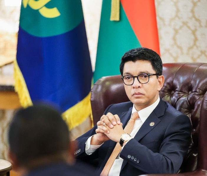 La crise malgache s’accentue: dissolution de l’Assemblée nationale, le président introuvable