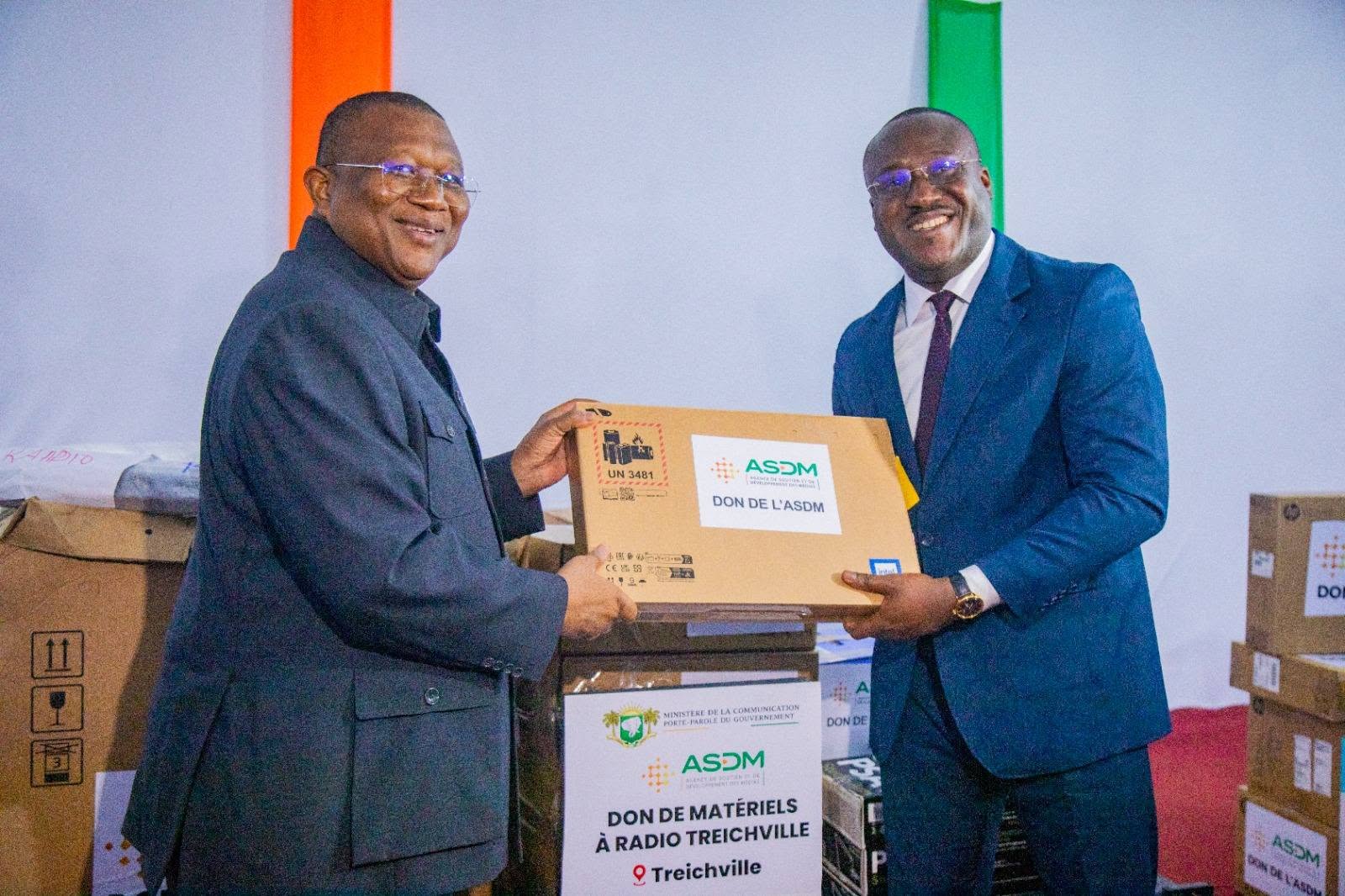 En Côte d'Ivoire, l'ASDM renforce les radios de proximité avec un appui matériel de plus de 227 millions FCFA