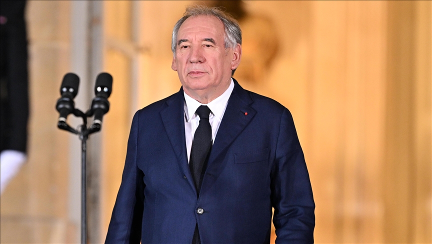 France : François Bayrou dévoile un gouvernement de consensus