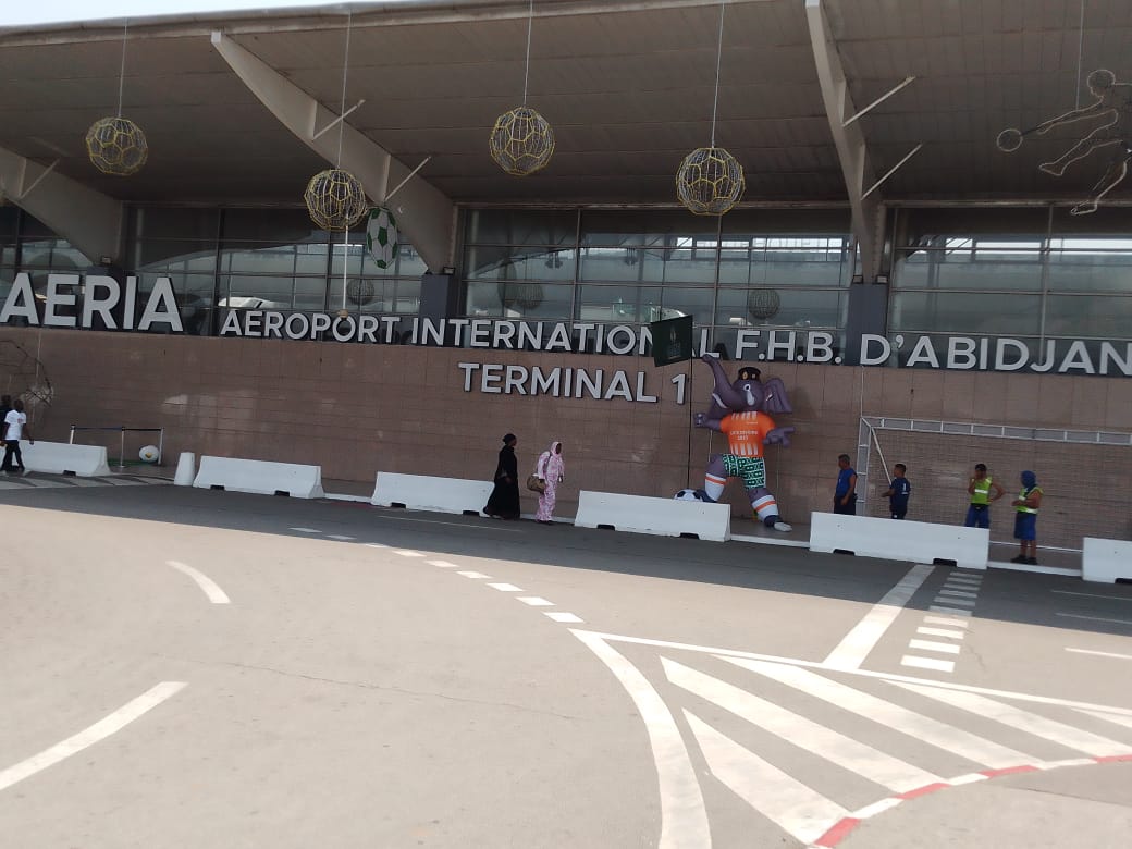 L'aéroport international d'Abidjan rayonne aux couleurs de la CAN (REPORTAGE)