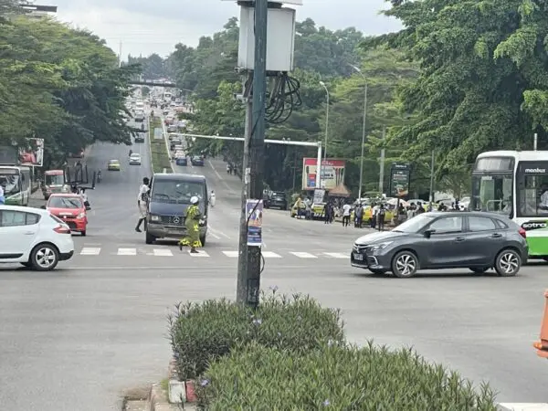 Côte d'Ivoire : le calvaire des usagers de la gare "carrefour la Vie" de Cocody