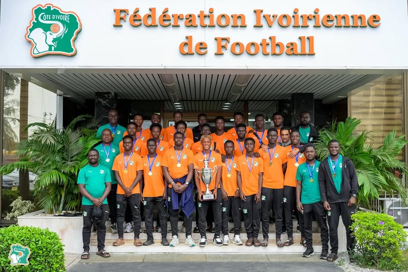 Vainqueurs de la coupe UFOA-B à Accra, les Éléphanteaux Juniors de retour à Abidjan