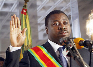 Togo : Faure Gnassingbé prête serment et devient président du Conseil des ministres