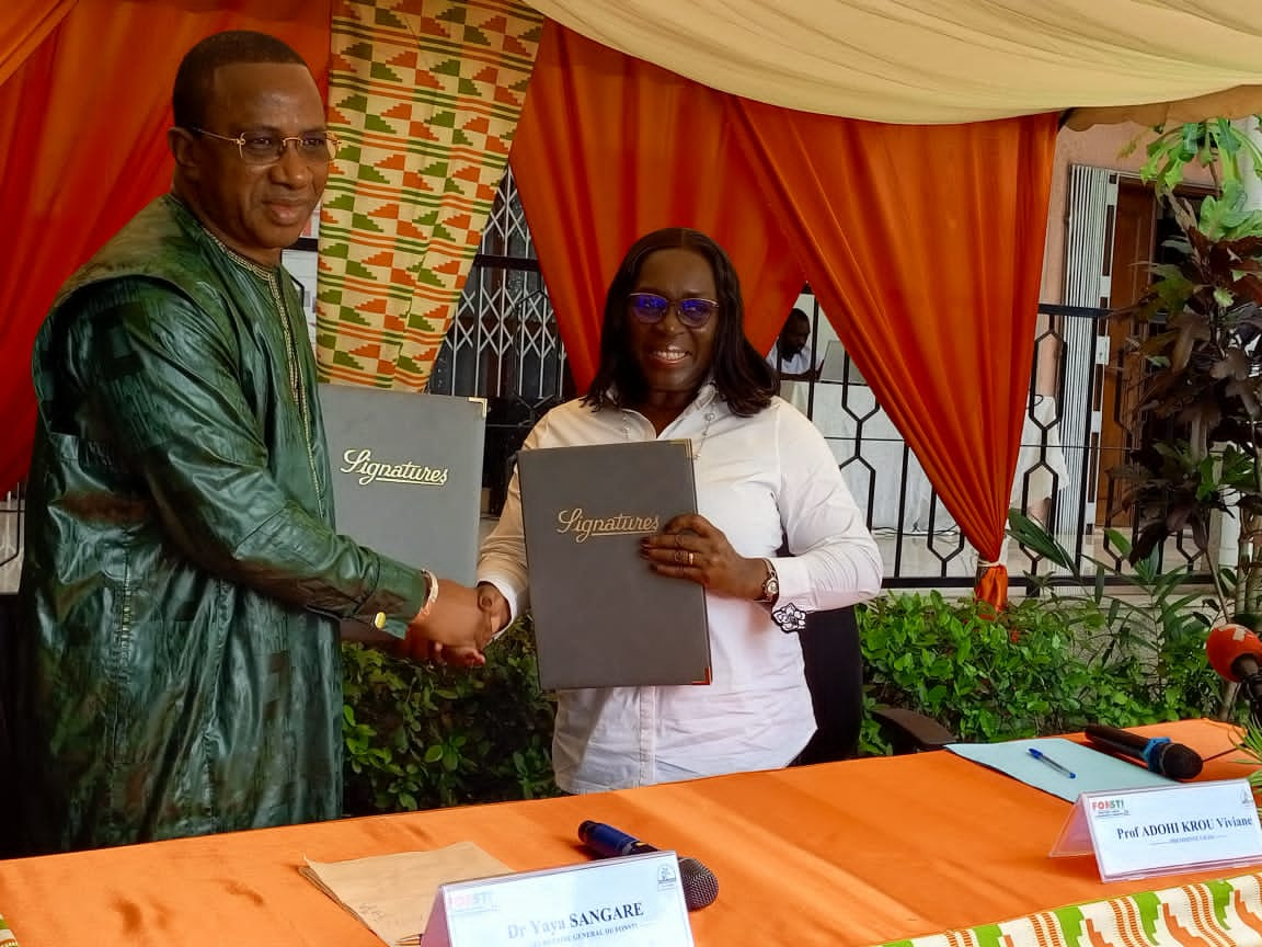 Signature de convention de partenariat entre le Fonsti-Pasres et l'Université de Daloa