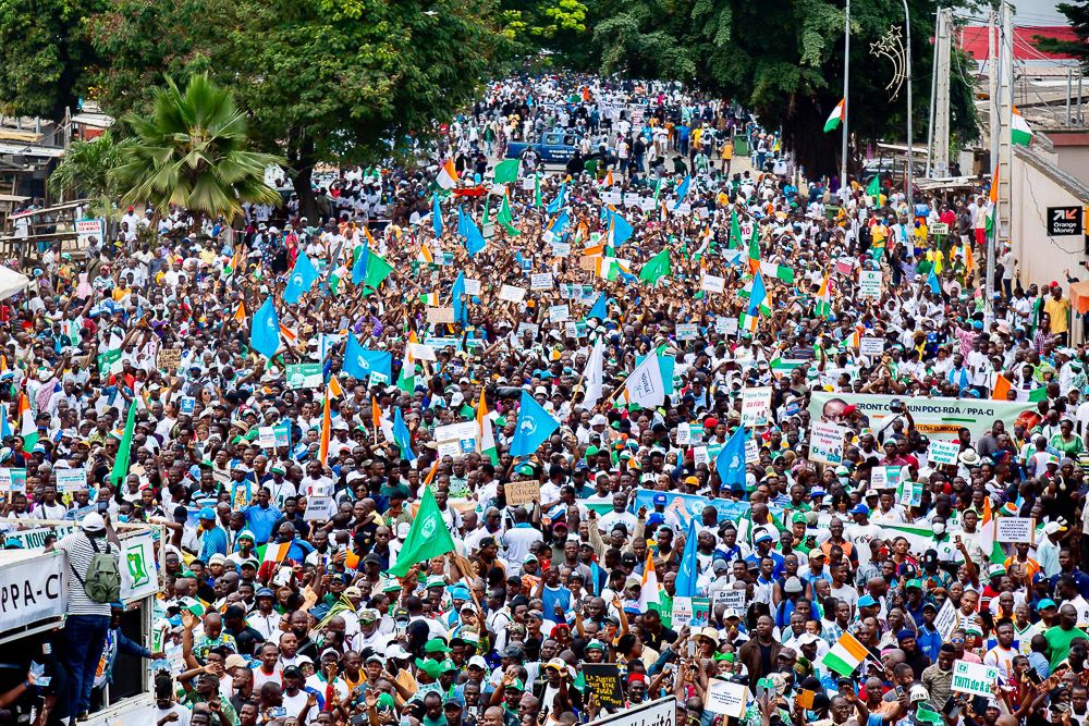 Des milliers de pro-Thiam et pro-Gbagbo manifestent à Abidjan contre un 4ᵉ mandat de Ouattara
