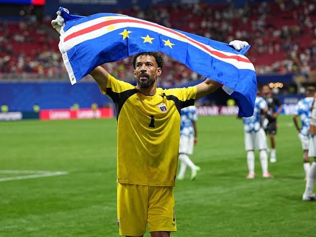 Mondial 2026 : la popularité de Vozinha explose sur Instagram après l'exploit du Cap-Vert