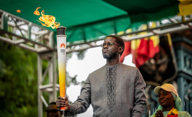 Sénégal : la flamme des JOJ 2026 entame un parcours de 3 600 km à travers le pays