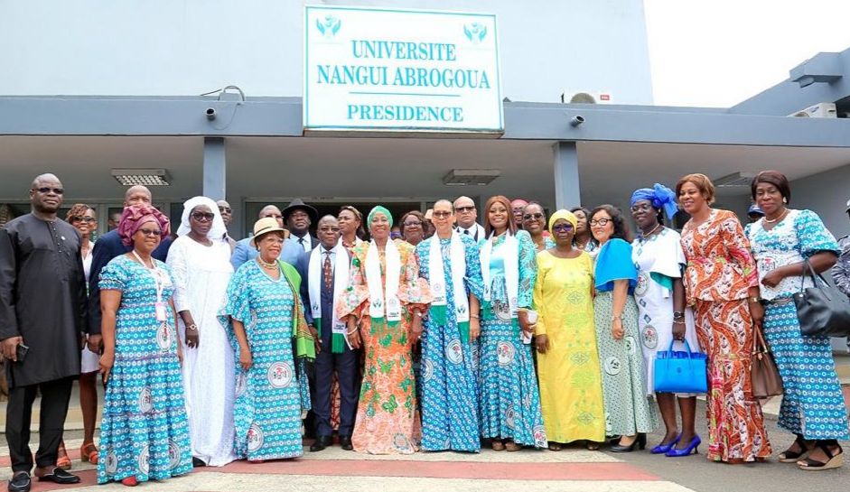 En Côte d'Ivoire, la Présidente du Sénat apporte son soutien aux femmes chercheures