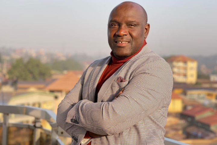 Guinée : le régulateur interdit à un journaliste d’exercer son métier