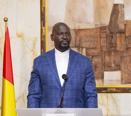 Guinée: suspension de 3 partis politiques à une semaine de la campagne référendaire
