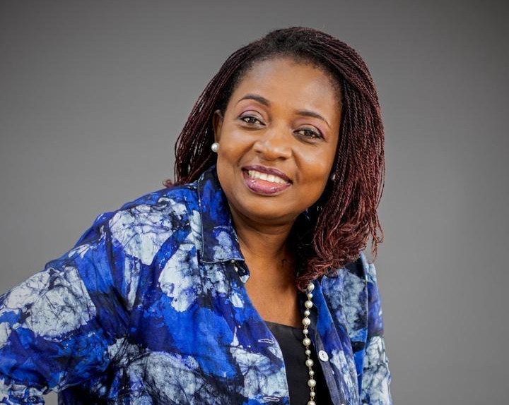 Chris de Mens : l’icône togolaise qui sublime l’élégance africaine