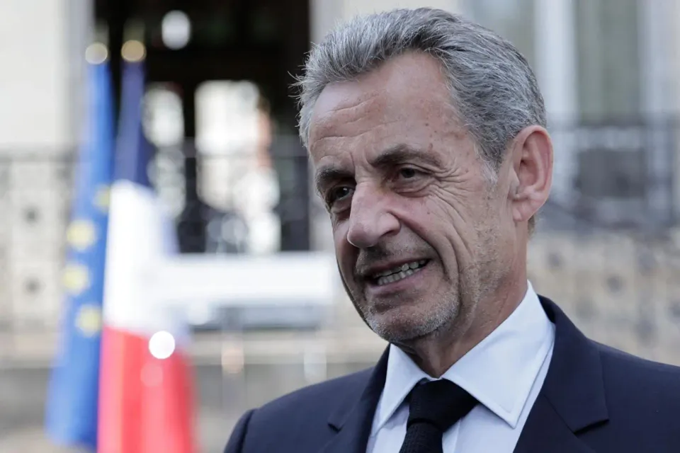 France : la justice ordonne la remise en liberté de l'ex-président Nicolas Sarkozy