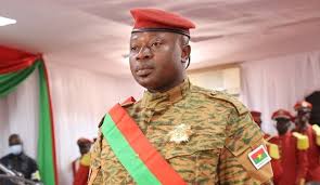 L’ex-président de la transition du Burkina Faso, Damiba extradé au Burkina Faso