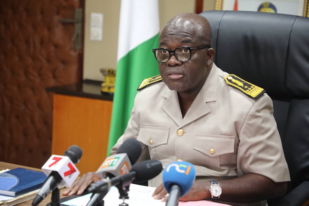 Le préfet d'Abidjan interdit une marche de l'opposition