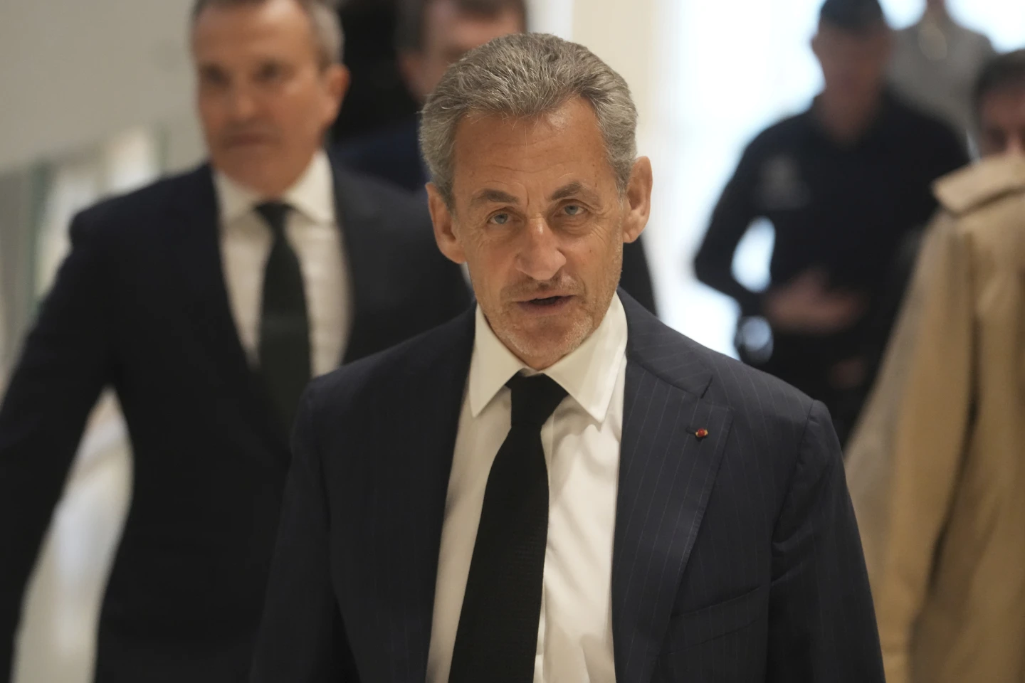 France : l'ex-président Nicolas Sarkozy incarcéré à la prison de la Santé