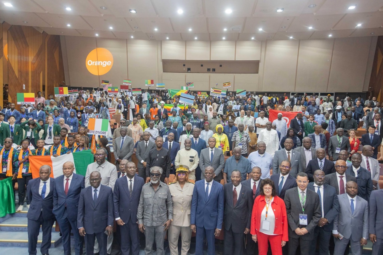 La SODECI soutient les futurs talents africains en mathématiques