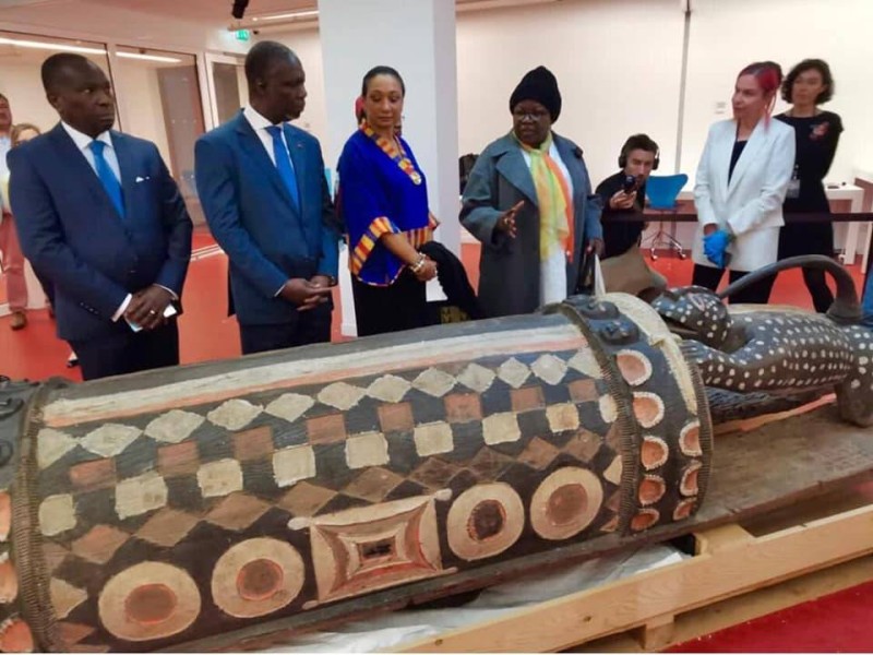 Le tambour parleur Djidji Ayokwè arrive à Abidjan, vendredi