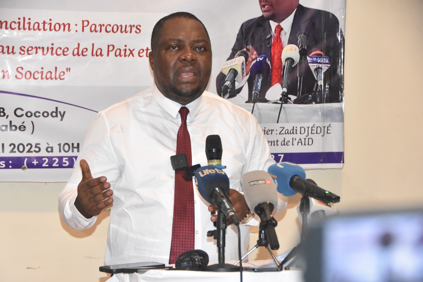 Le bilan de « Ouattara parle pour lui. Il doit se représenter» à la présidentielle (Zadi Djédjé)